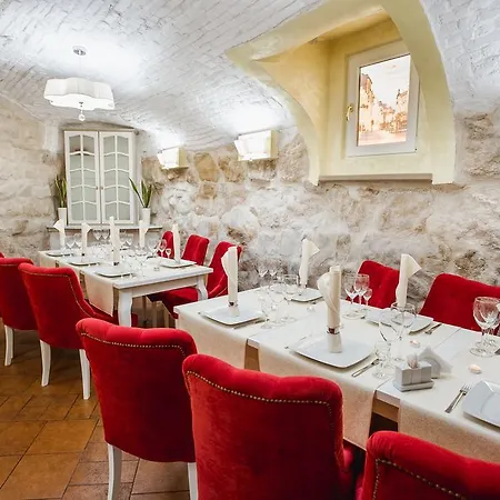 Hotel Natalia 18 Lviv